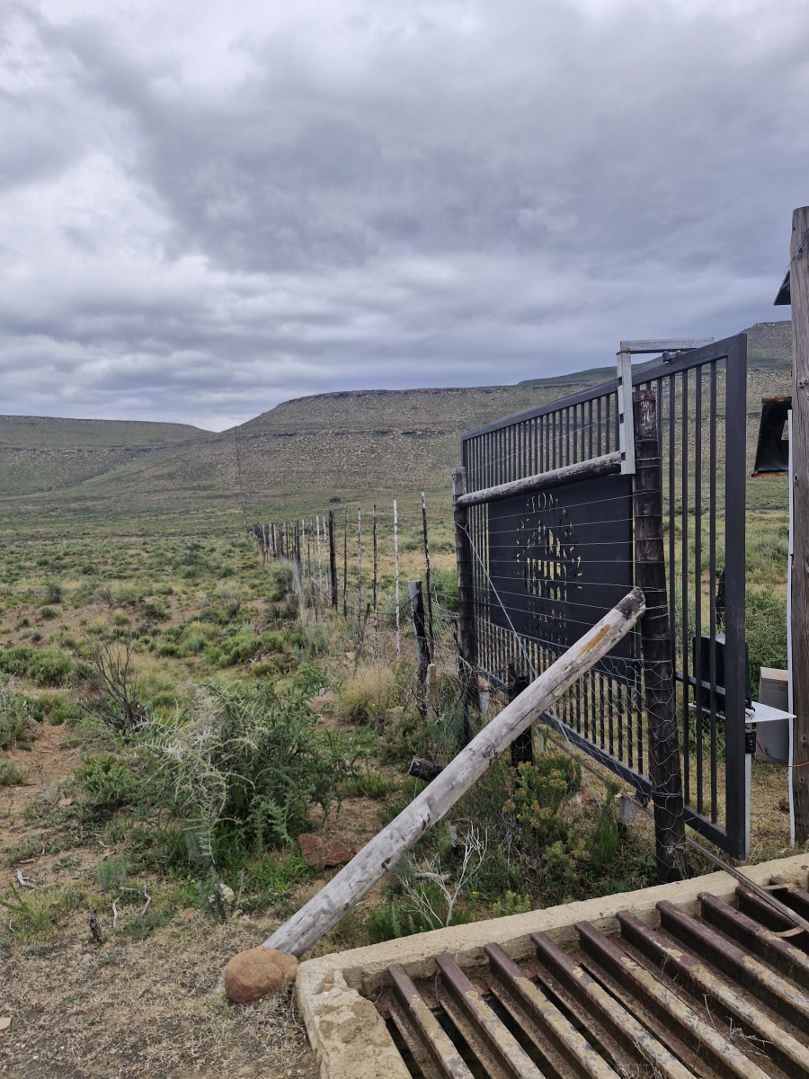 6 Bedroom Property for Sale in Murraysburg Western Cape